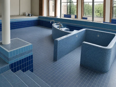 Крупный крытый многоуровневый SPA-комплекс — ракурс 11