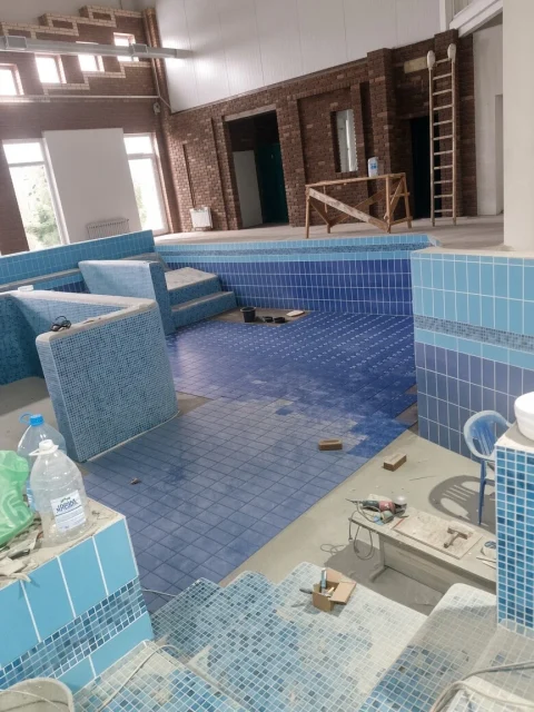 Крупный крытый многоуровневый SPA-комплекс