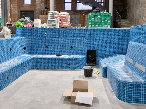 Крупный крытый многоуровневый SPA-комплекс